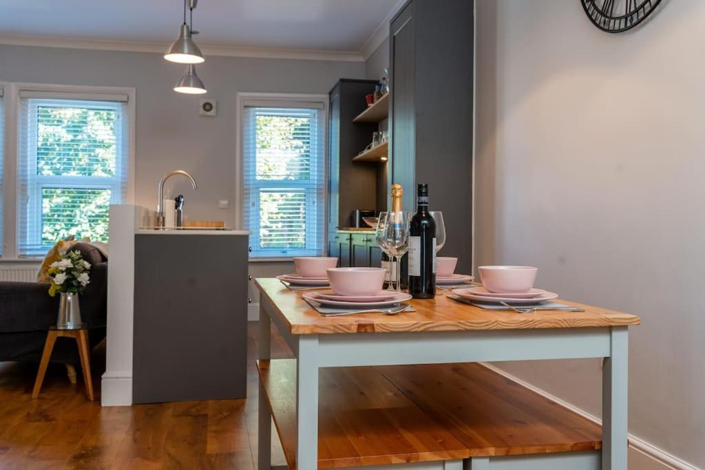 A Beautiful And Stylish 2 Bed Flat Close To Beach Bournemouth Zewnętrze zdjęcie