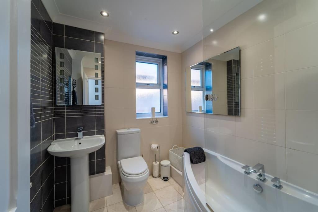 A Beautiful And Stylish 2 Bed Flat Close To Beach Bournemouth Zewnętrze zdjęcie