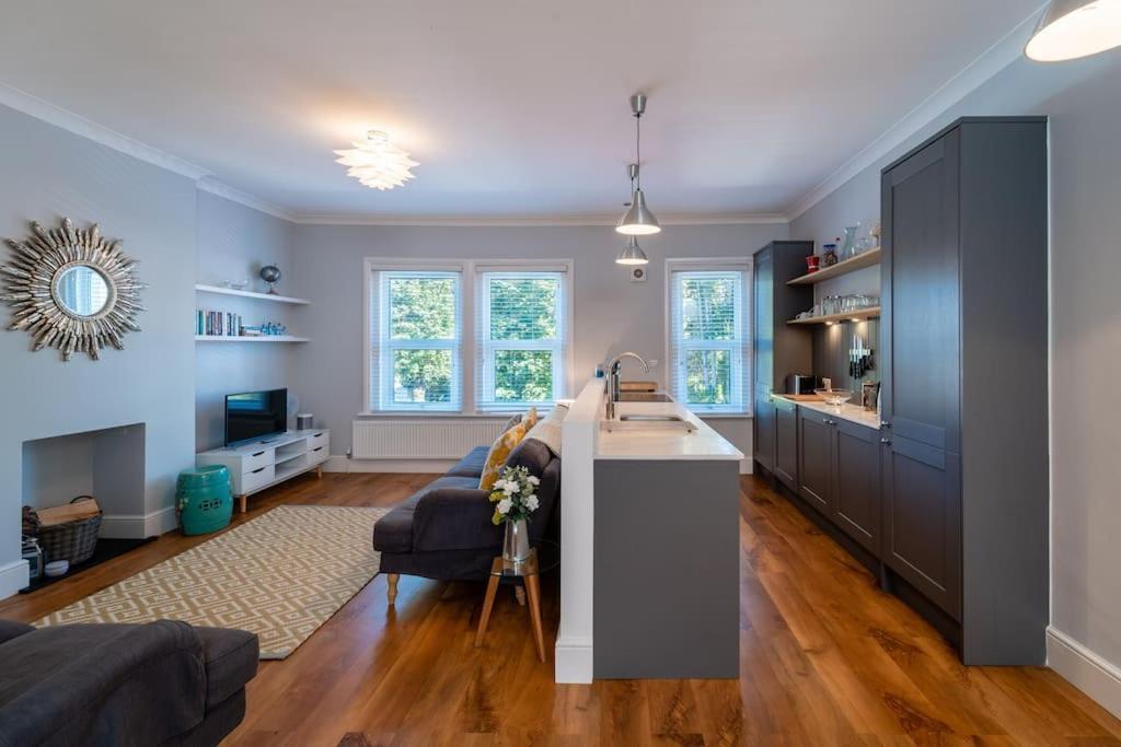 A Beautiful And Stylish 2 Bed Flat Close To Beach Bournemouth Zewnętrze zdjęcie